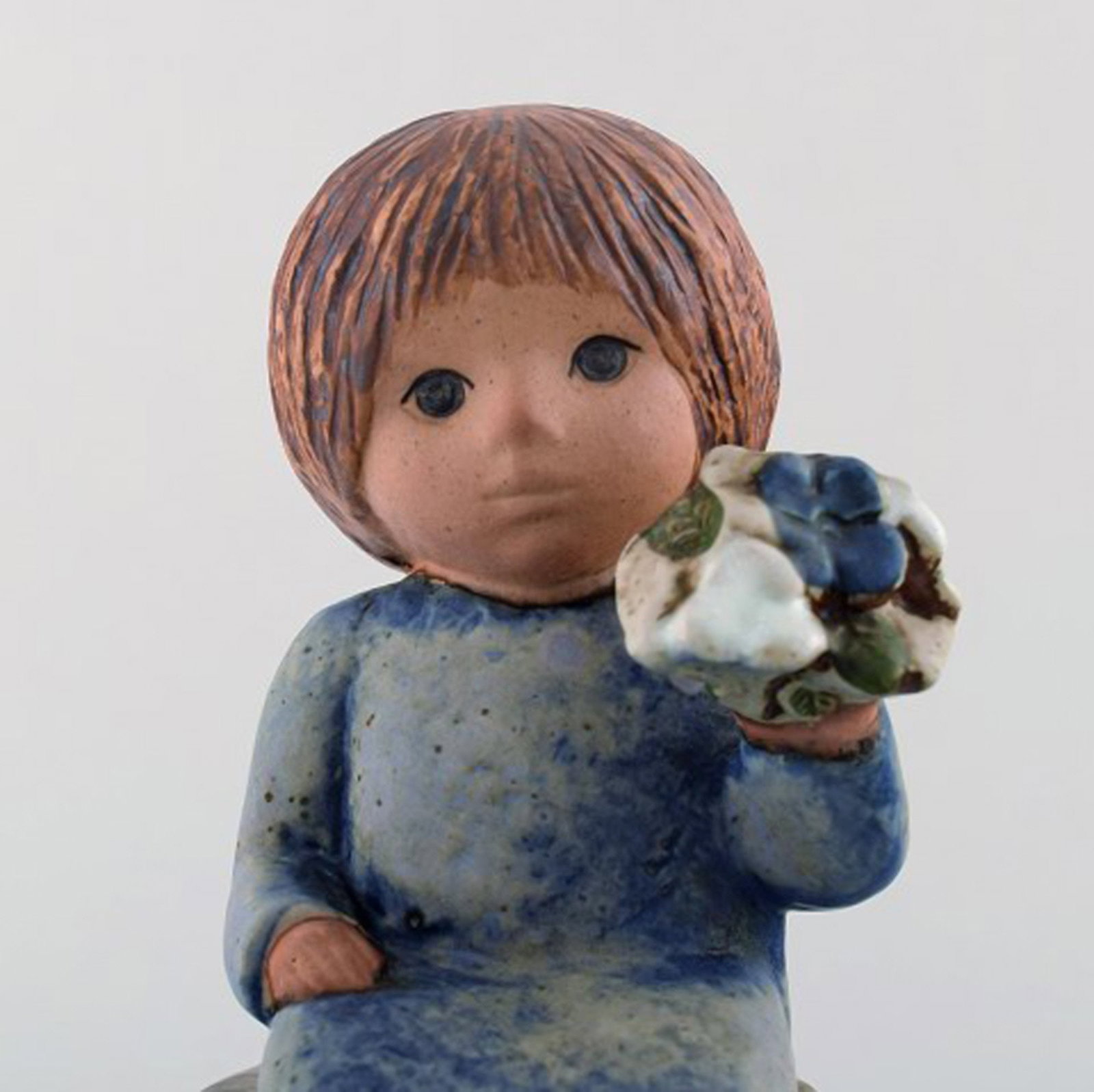 Lisa Larson for Gustavsberg. Rare stoneware figure. Girl with flowers. - 5