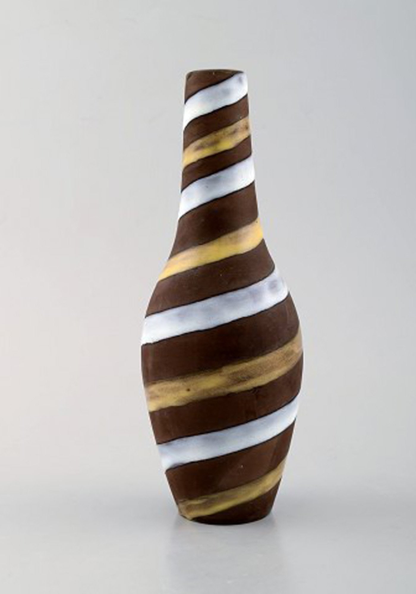 Ingrid Atterberg for Upsala-Ekeby. Vase in glazed ceramics. Spiral design, mid 20th century. - 2