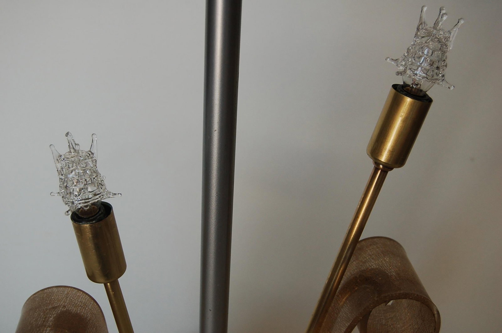 Gold Glitter Scrolling Acrylic Star Table Lamp by Moss Lighting - 16