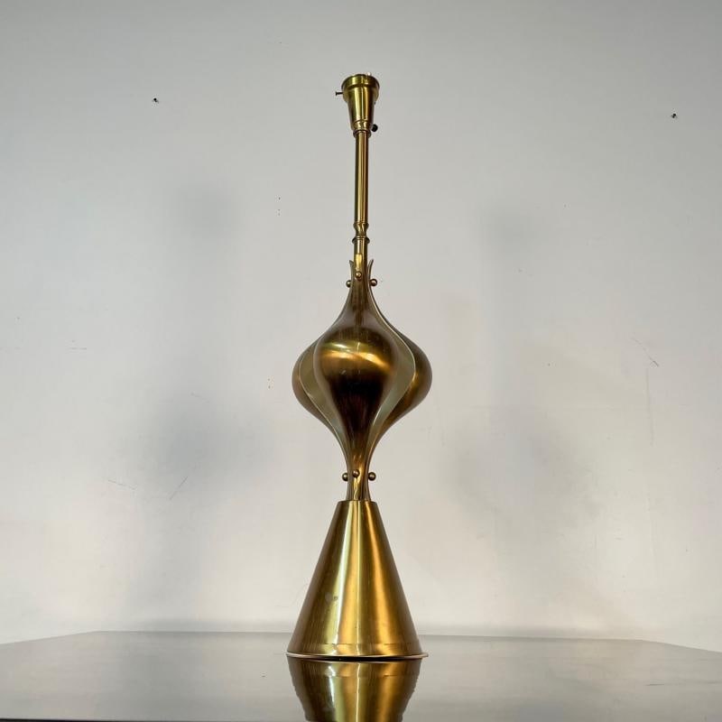 Single Hollywood Regency Style Brass Table / Desk Lamp - 3