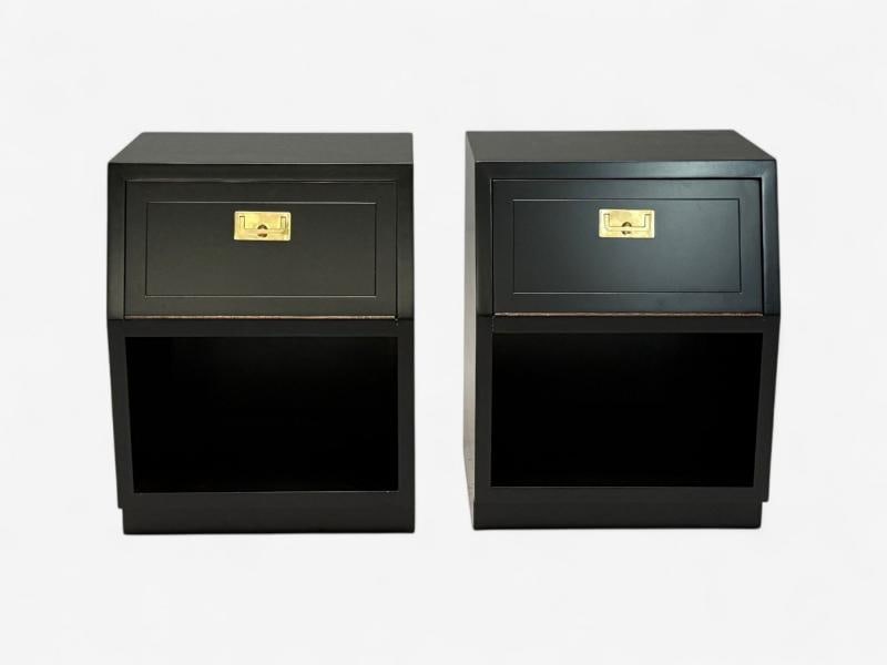 Henredon, Mid-Century Modern, Black Lacquer, Brass, Campaign Nightstands, 1960s - 3