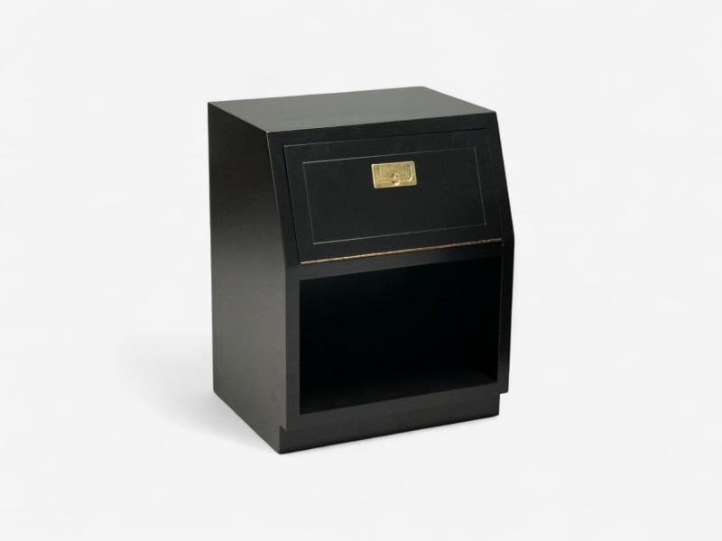 Henredon, Mid-Century Modern, Black Lacquer, Brass, Campaign Nightstands, 1960s - 4