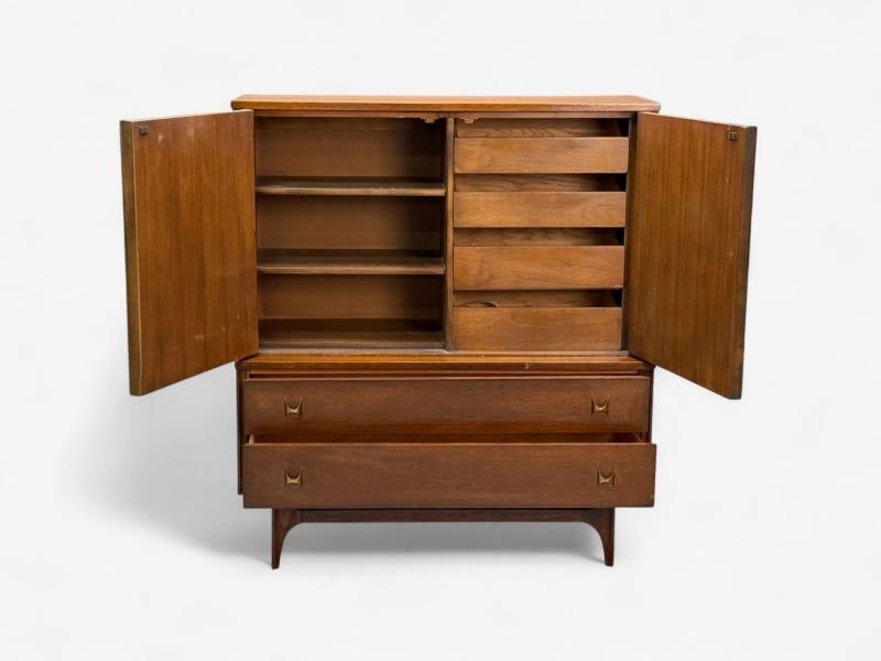 Broyhill Brasilia, Mid-Century Modern, Walnut, Brass, Highboy, USA, 1960s - 6