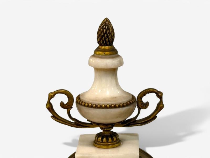 Hubert Sarton Style, Louis XVI, Porcelain, Bronze, Marble, Mantle Clock, 19th C. - 6