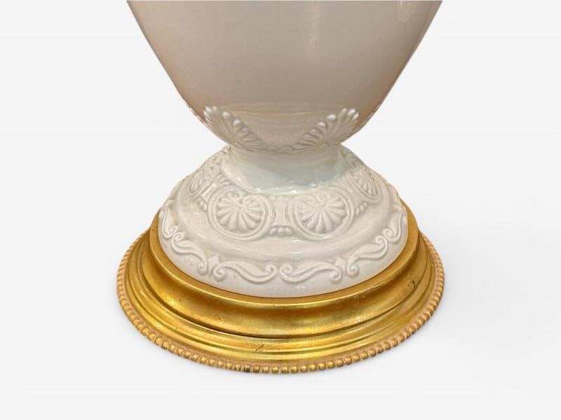 Frederick Cooper, Lenox, Neoclassical Style, White Porcelain, Table Lamps, 1980s - 10
