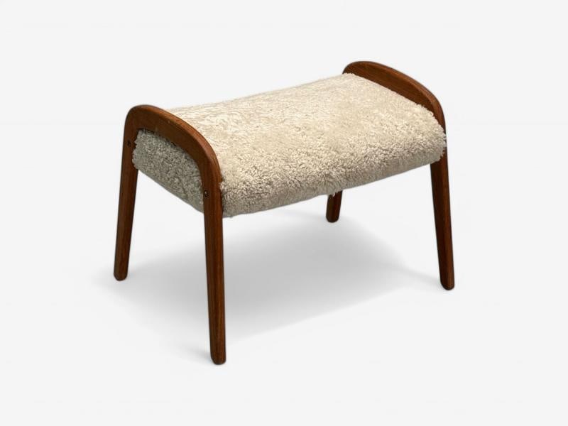 Danish Mid-Century Modern, Shearling Stool, Beige Sheepskin, Denmark, 1970s - 4
