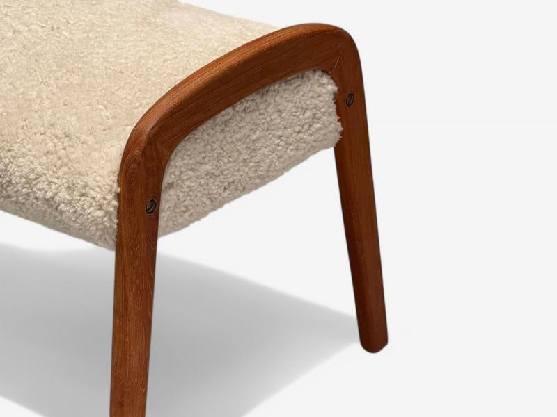Danish Mid-Century Modern, Shearling Stool, Beige Sheepskin, Denmark, 1970s - 7