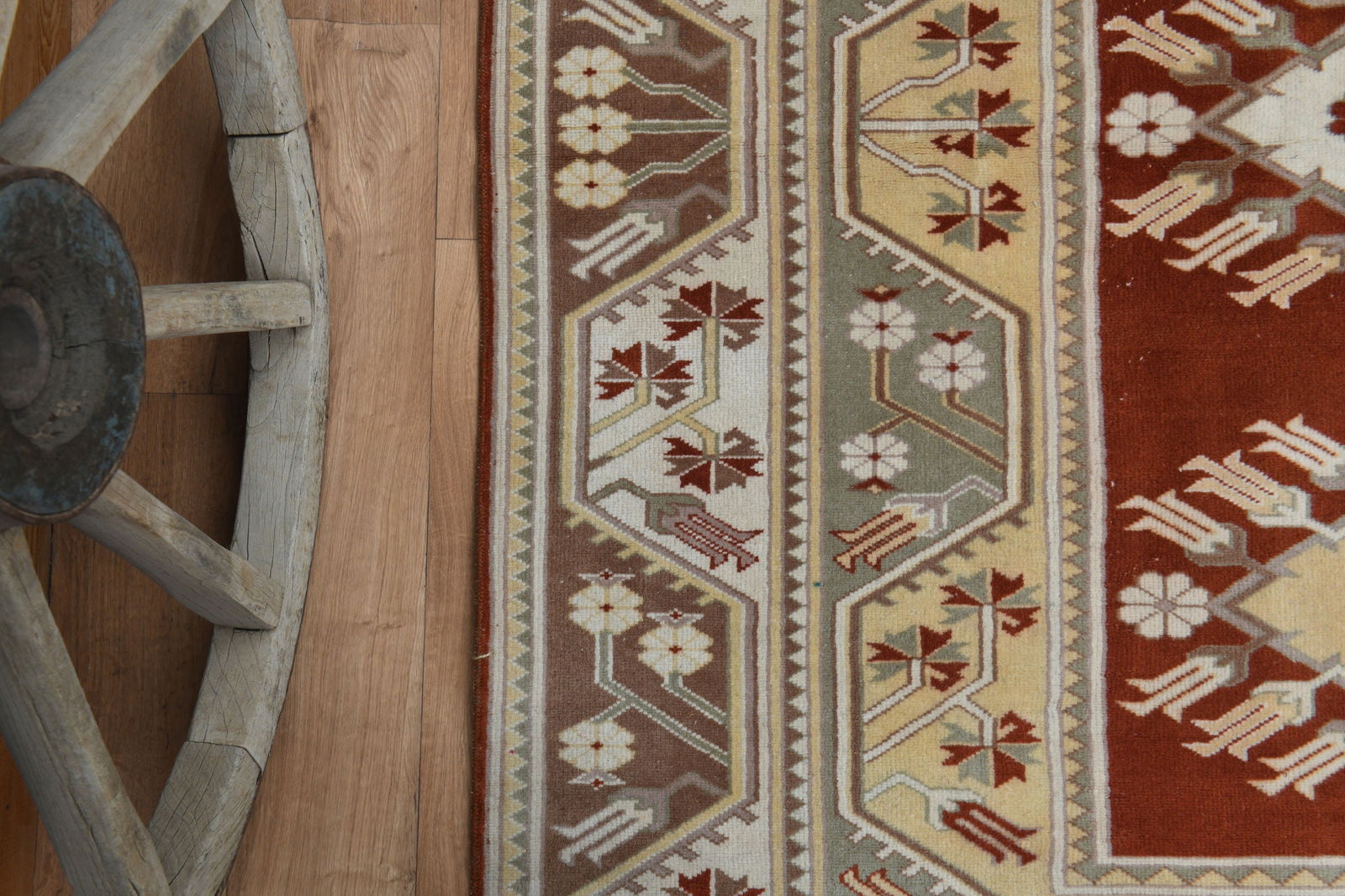 5'4x7'3 ft,BORDEED OUSHAK RUG - 16