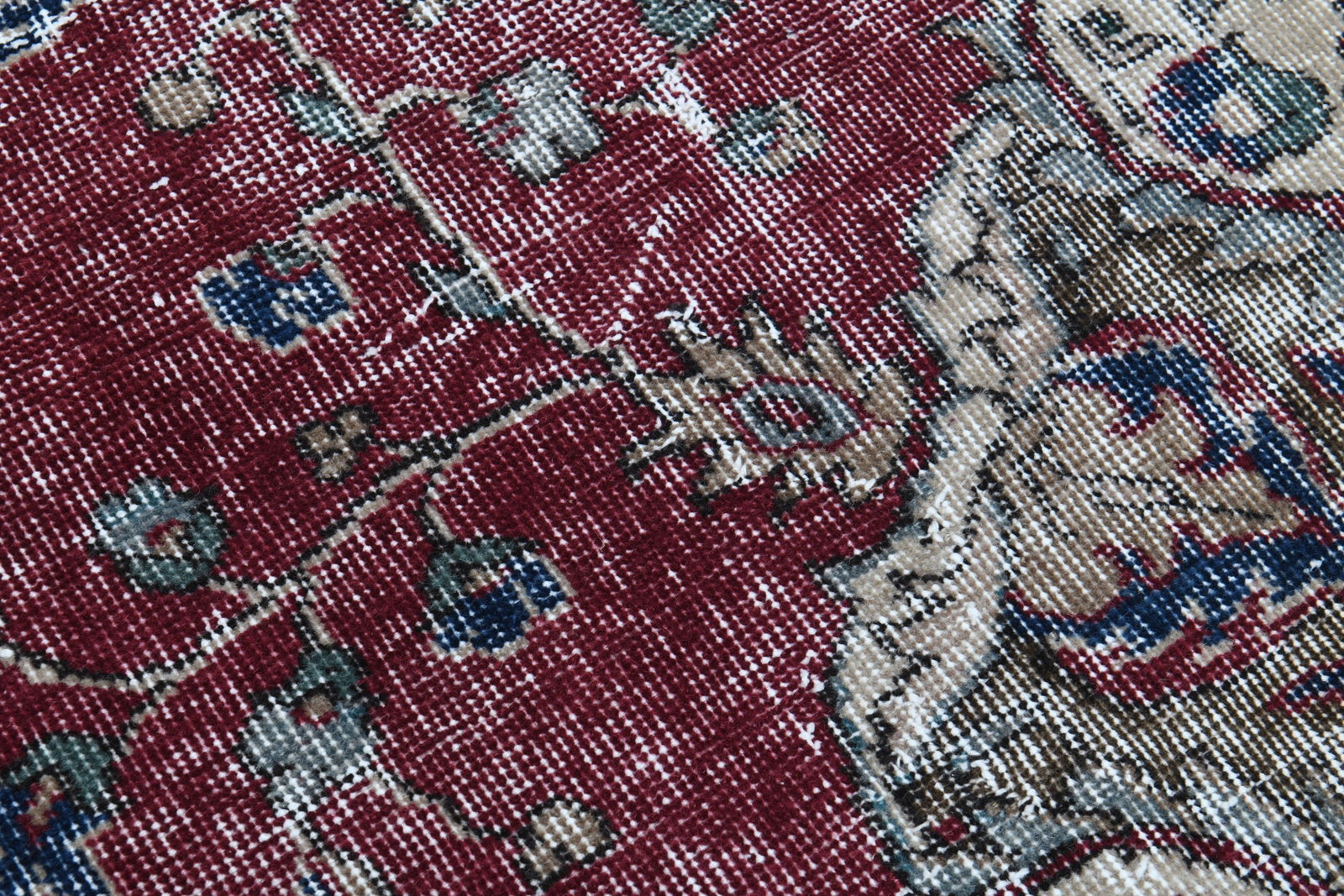 6'9x9'6 ft, RED BEIGE RUG - 18