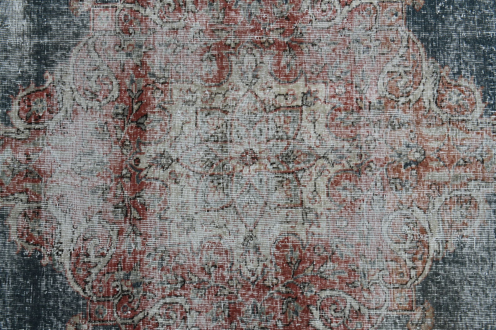 7'6x10'7 ft, AUTHENTIC DÉCOR - 7