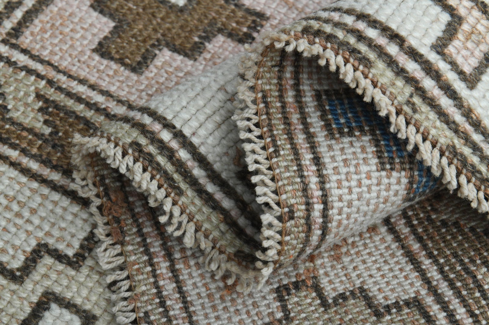 4'3x6'2 ft, GEOMETRIC OUSHAK RUG - 2