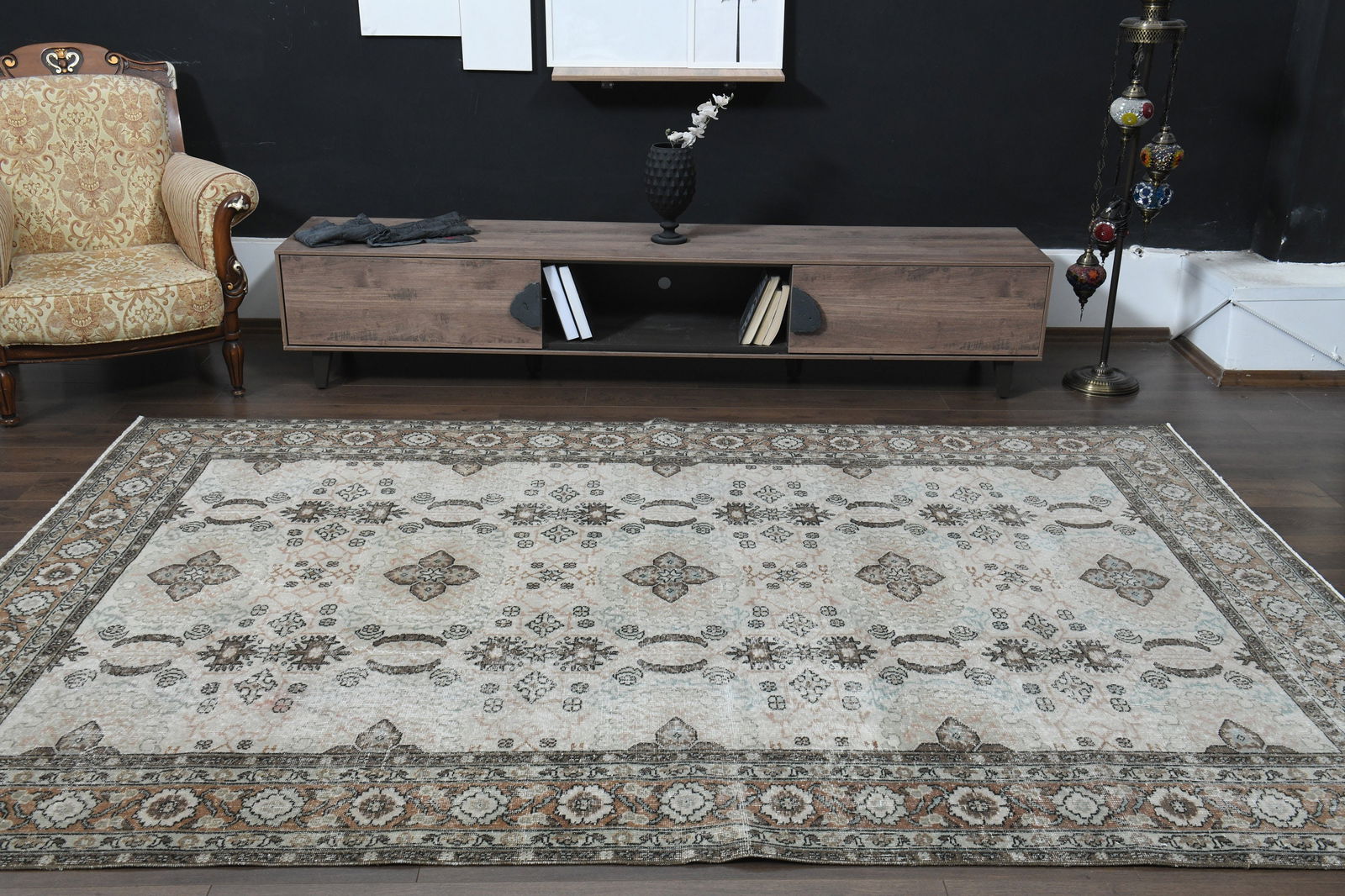 6'7x10'5 ft, OVERSIZE AREA RUG: Title: 6'7x10'5 ft, OVERSIZE AREA RUG Description: This Turkish one-of-a-kind Vintage Turkish Rug is hand-knotted and handwoven by the most skilled artisans who use pure wool, in muted, natural