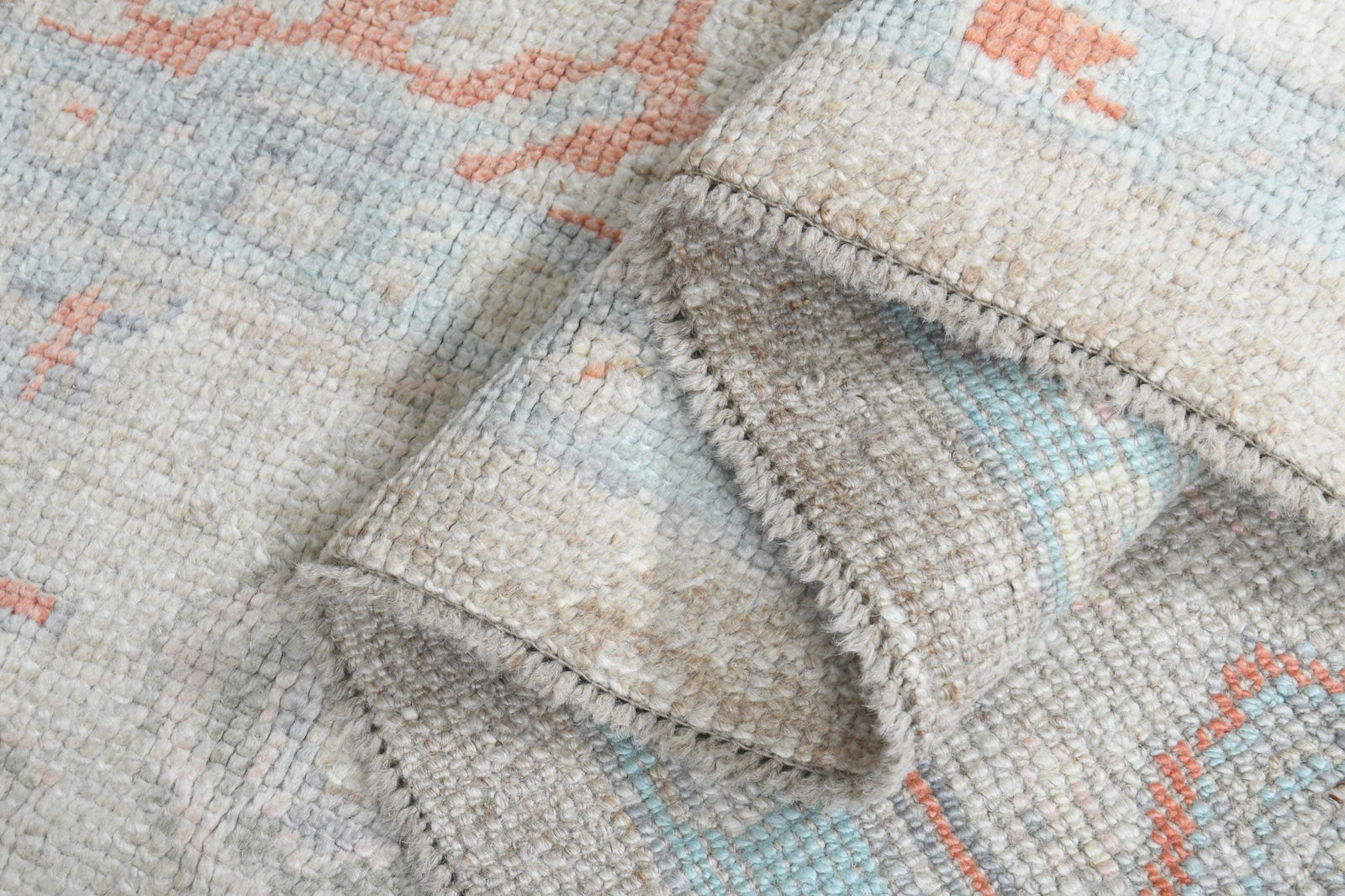 7'9x9'2 ft, LIVING ROOM RUG: Title: 7'9x9'2 ft, LIVING ROOM RUG Description: This Turkish one-of-a-kind Vintage Turkish Rug is hand-knotted and handwoven by the most skilled artisans who use pure wool, in muted, natural tones, an