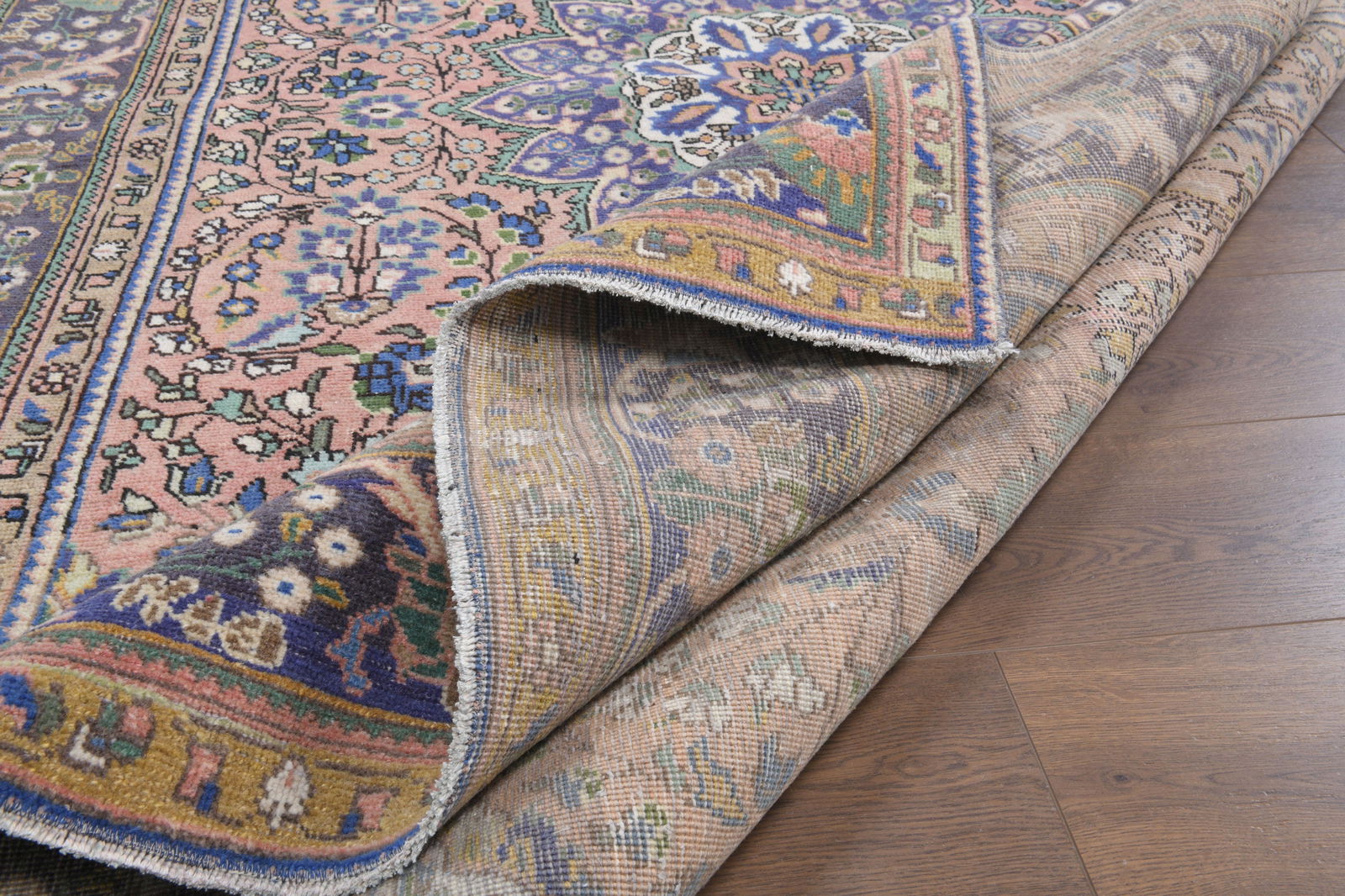 7x10 VINTAGE LUXURY RUG: Title: 7x10 VINTAGE LUXURY RUG Description: This Turkish one-of-a-kind Vintage Turkish Rug is hand-knotted and handwoven by the most skilled artisans who use pure wool, in muted, natural tones, and st