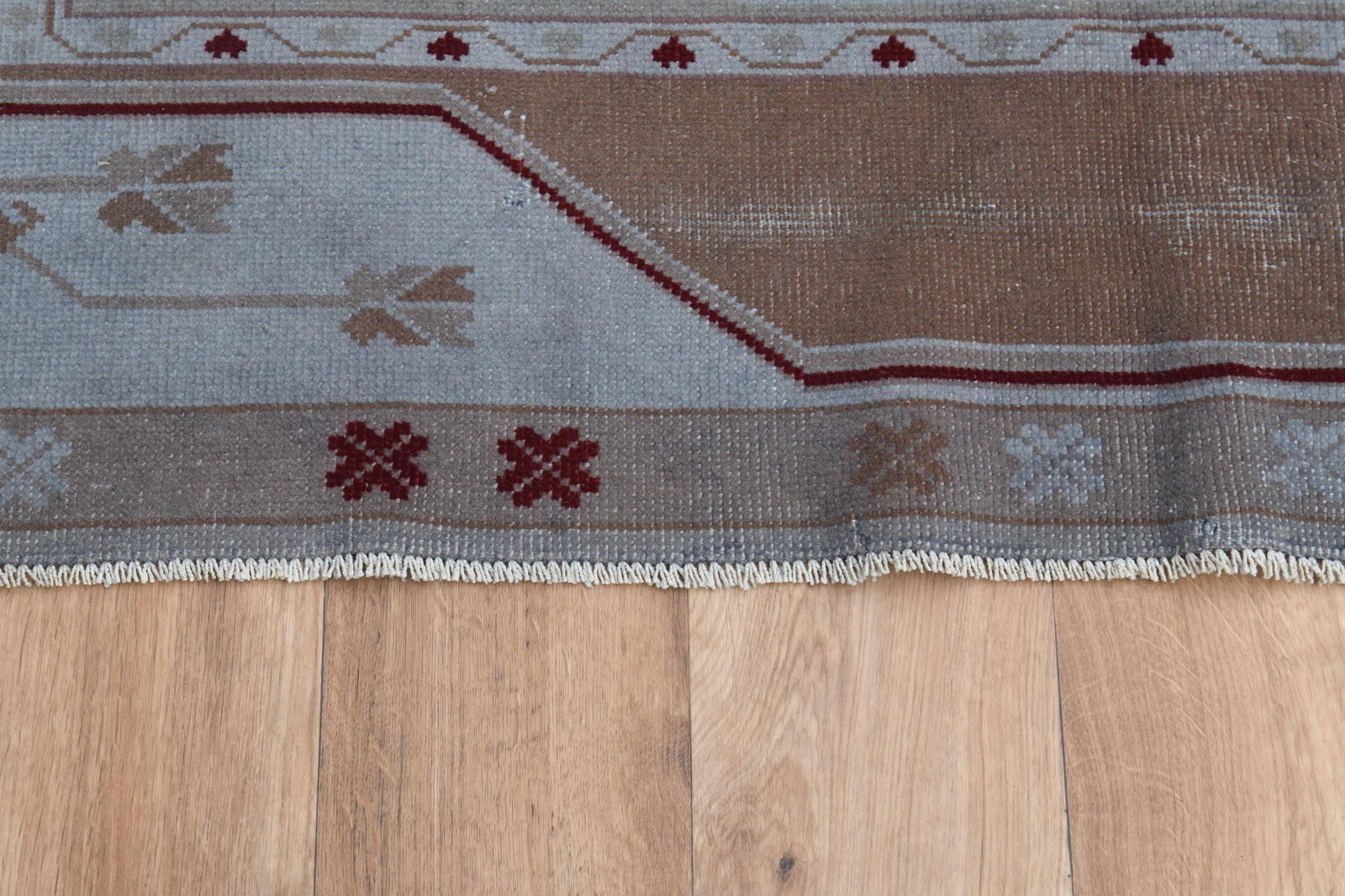 5'3x7'7 ft, MUTED COLORS RUG - 19