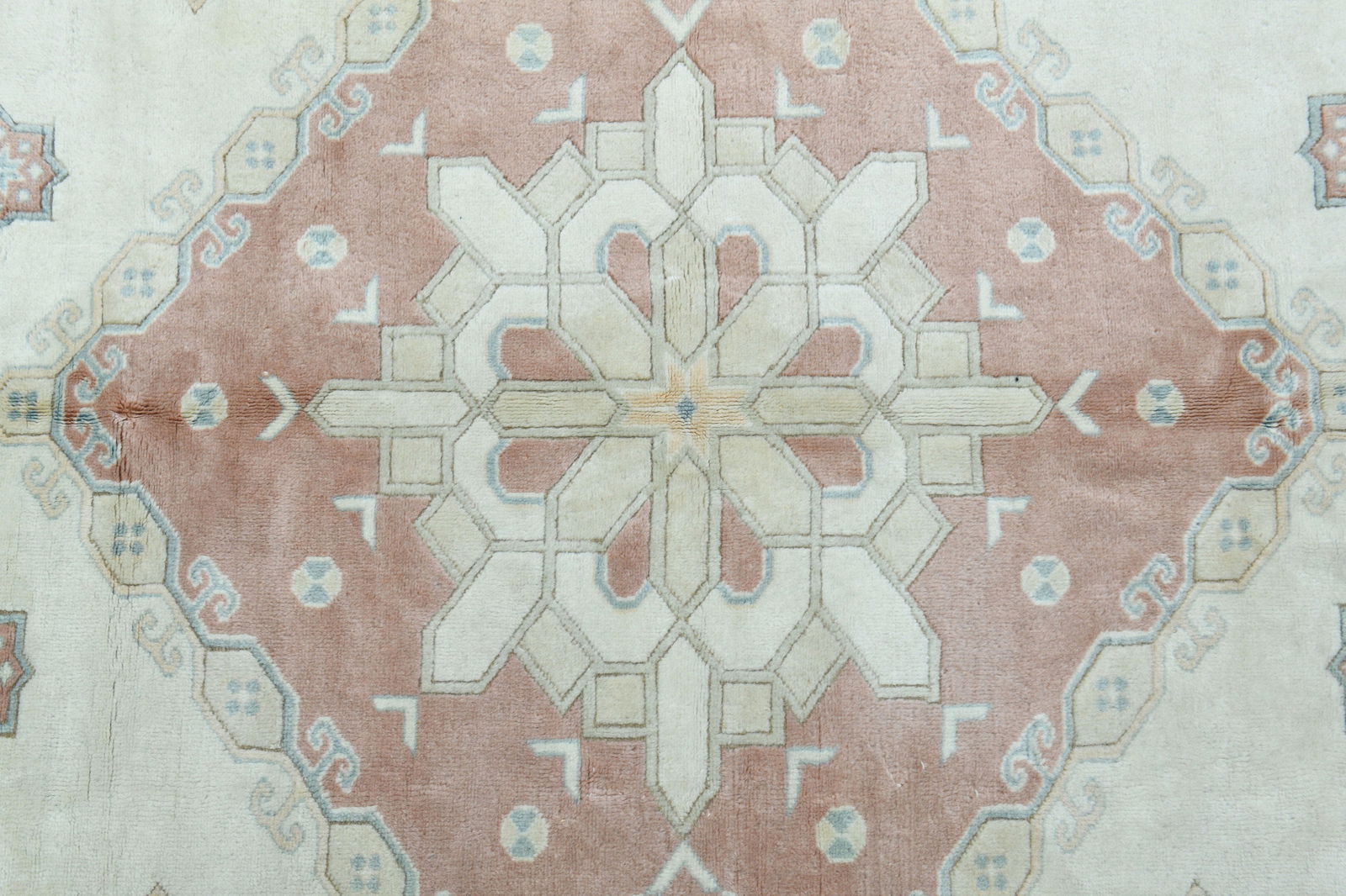 6'6x10'1 ft, TURKISH OUSHAK RUG - 10