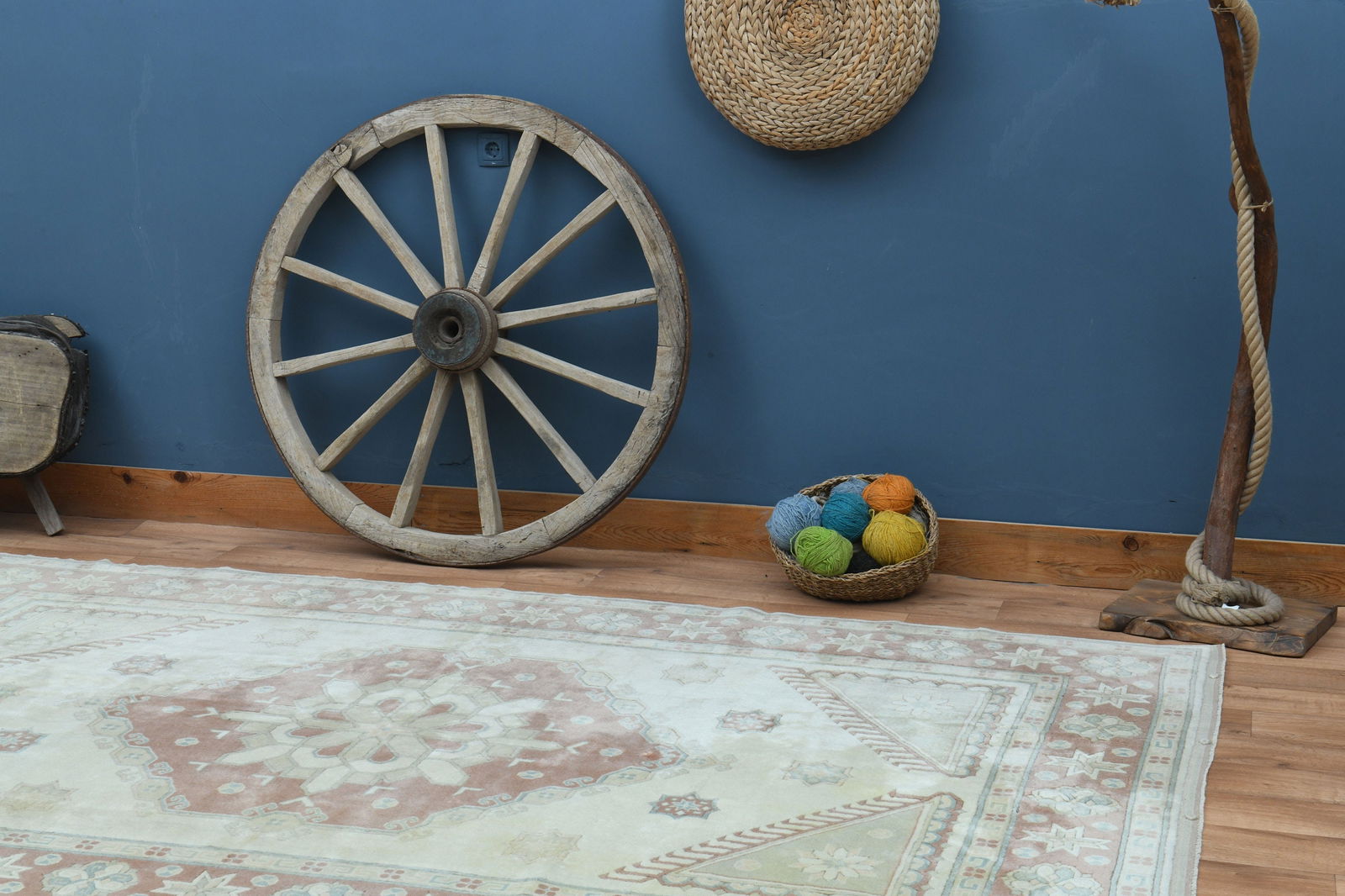 6'6x10'1 ft, TURKISH OUSHAK RUG - 13