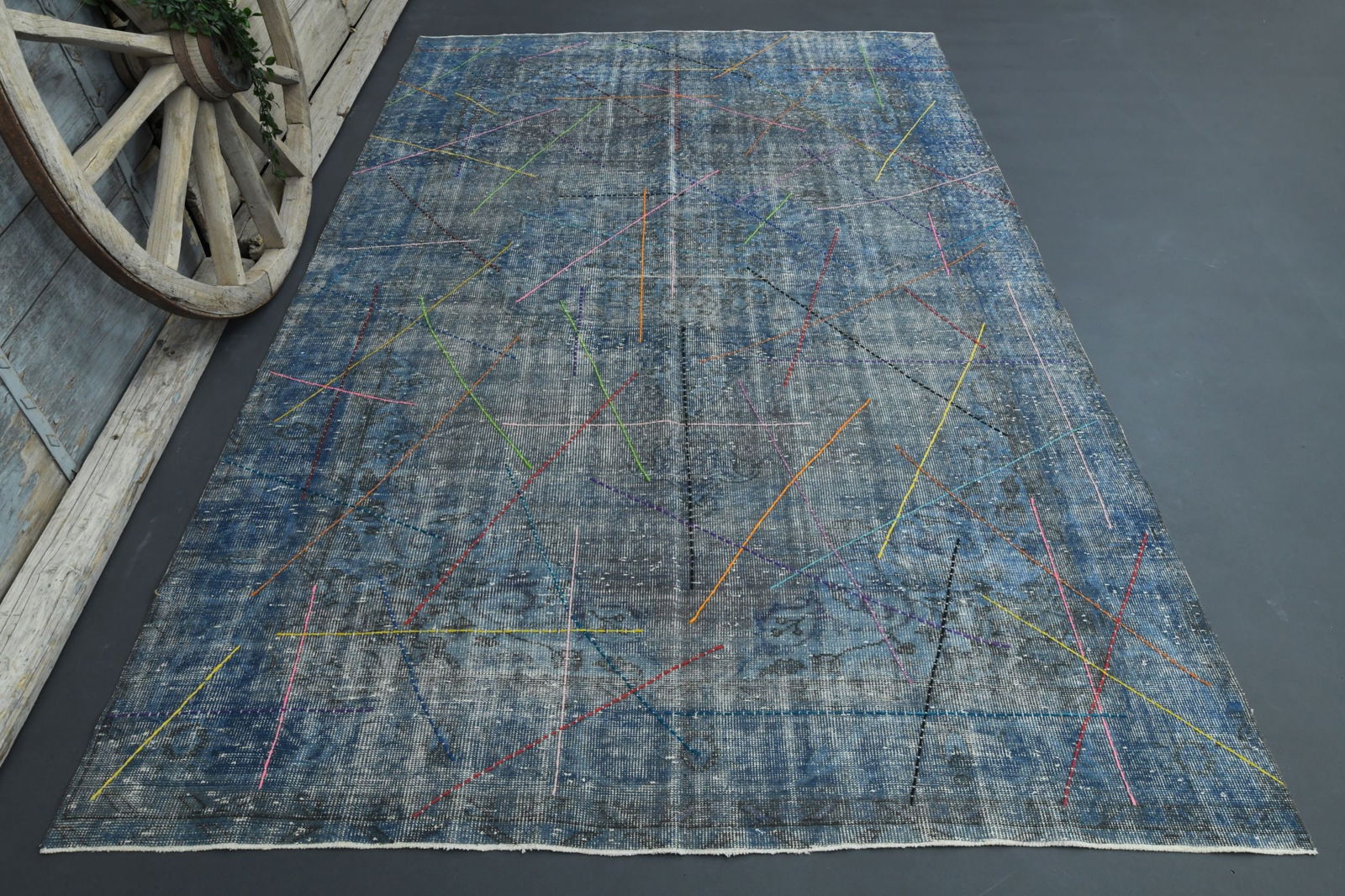 6.5x10.2 VINTAGE TURKISH RUG: Title: 6.5x10.2 VINTAGE TURKISH RUG Description: This Turkish one-of-a-kind Vintage Turkish Rug is hand-knotted and handwoven by the most skilled artisans who use pure wool, in muted, natural tones, a