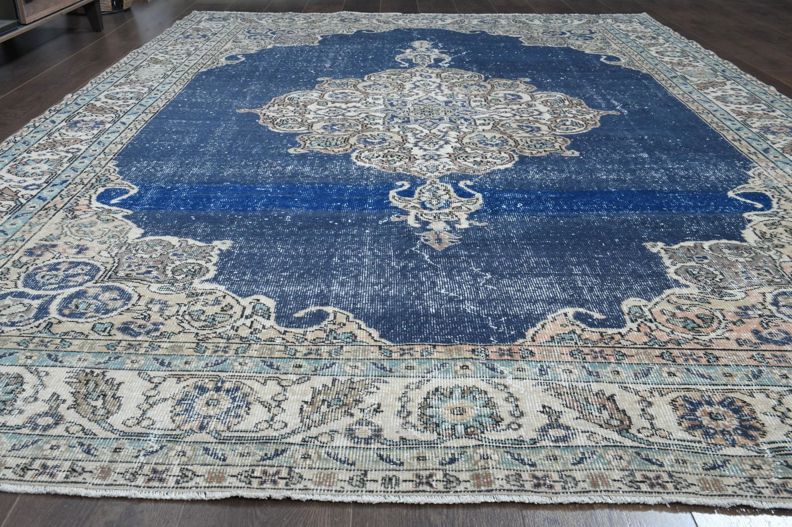 7'2x10'3 ft, BLUE AREA RUG - 7