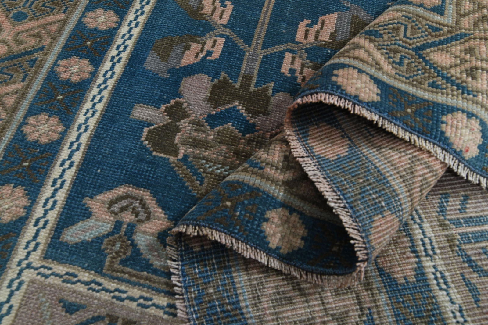 7.4x10 ft, VINTAGE TURKISH RUG (1 of 19)