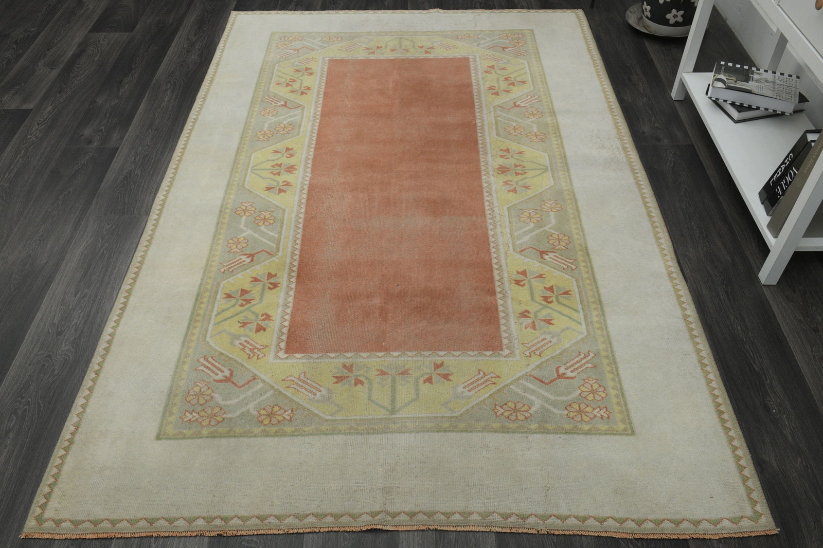 5.2x7.8 ft, BOHO DECOR RUG, Vintage: Title: 5.2x7.8 ft, BOHO DECOR RUG, Vintage Description: This Turkish one-of-a-kind Vintage Turkish Rug is hand-knotted and handwoven by the most skilled artisans who use pure wool, in muted, natural