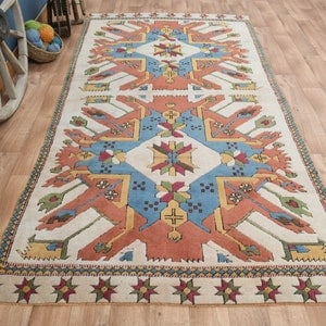 5'7x10'8 ft, GEOMETRİC, OUSHAK RUG: Title: 5'7x10'8 ft, GEOMETRİC, OUSHAK RUG Description: This Turkish one-of-a-kind Vintage Turkish Rug is hand-knotted and handwoven by the most skilled artisans who use pure wool, in muted,