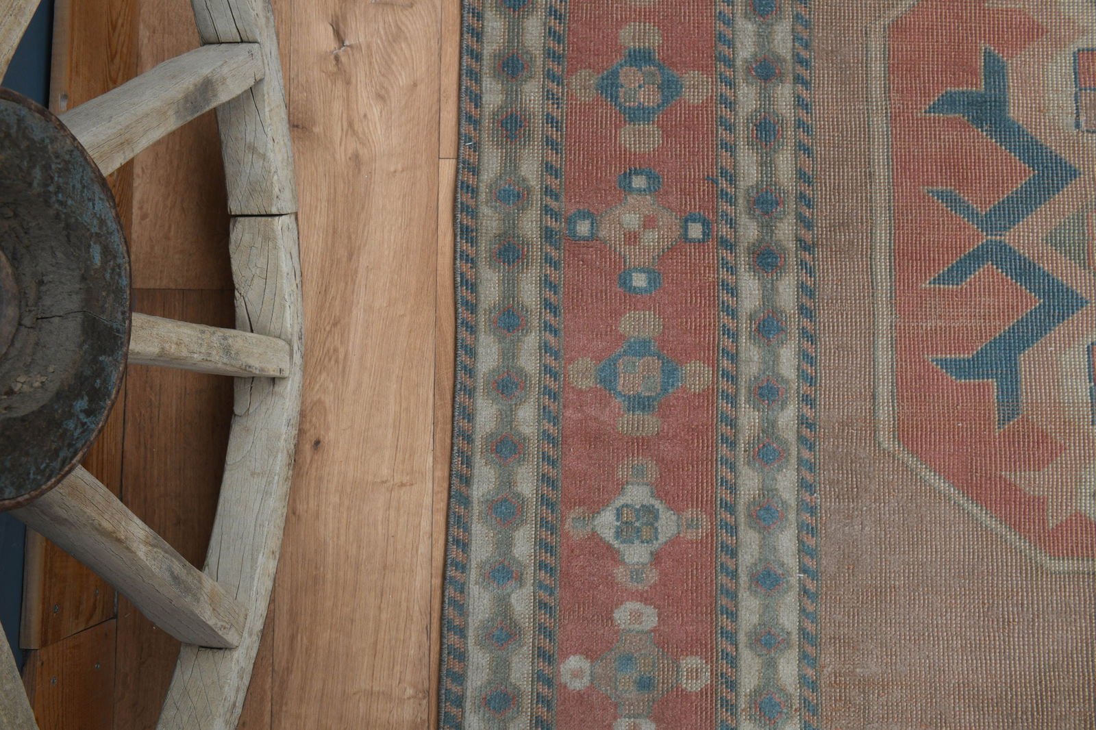 4'7x6'4 ft, BROWN AREA RUG - 16