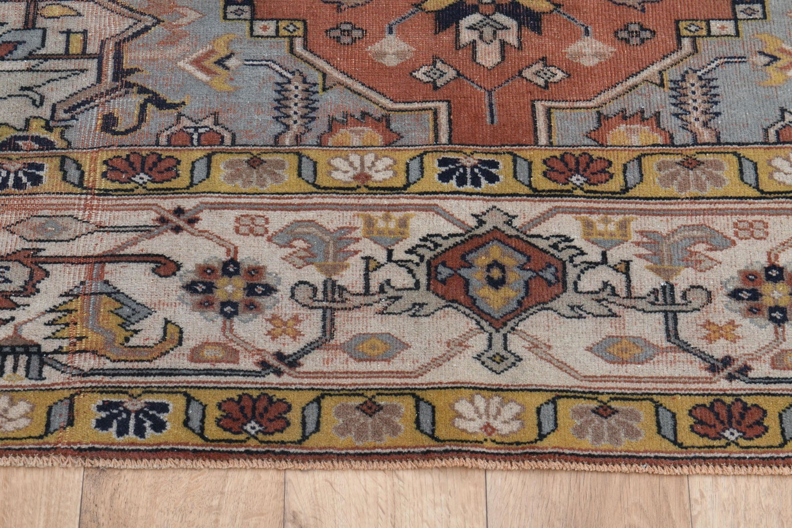 6.7x9.8 ft, PERSIAN AREA RUG - 18