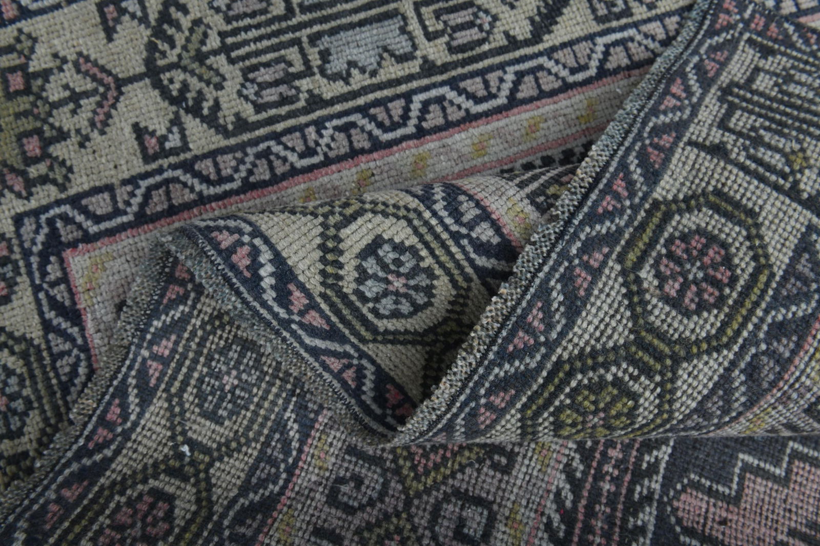 4'3x7'8 ft, PINK OUSHAK RUG - 2