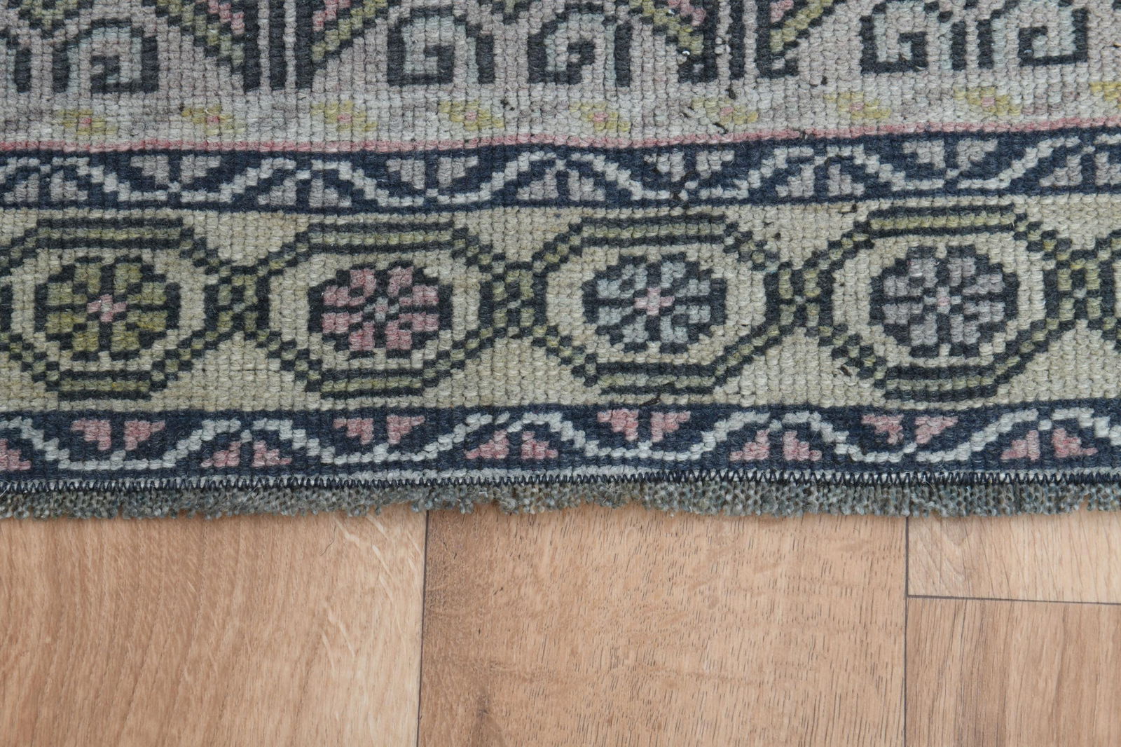 4'3x7'8 ft, PINK OUSHAK RUG - 9