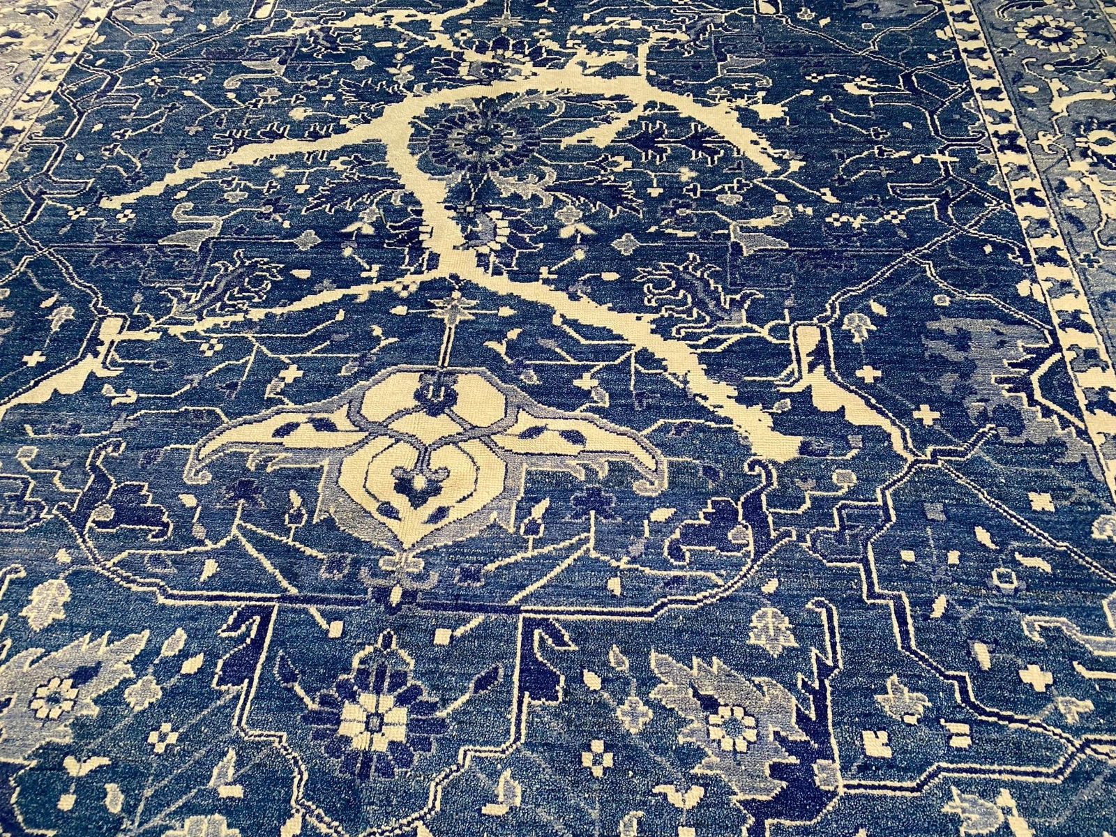 Stunning Modern Rug 8x10 - 3