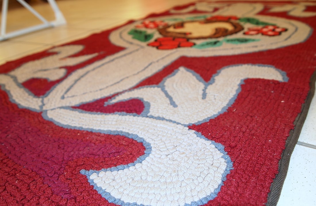 Handmade antique American hooked rug 2,2' x 4,4' ( 67cm x 135cm ) 1930 - 7