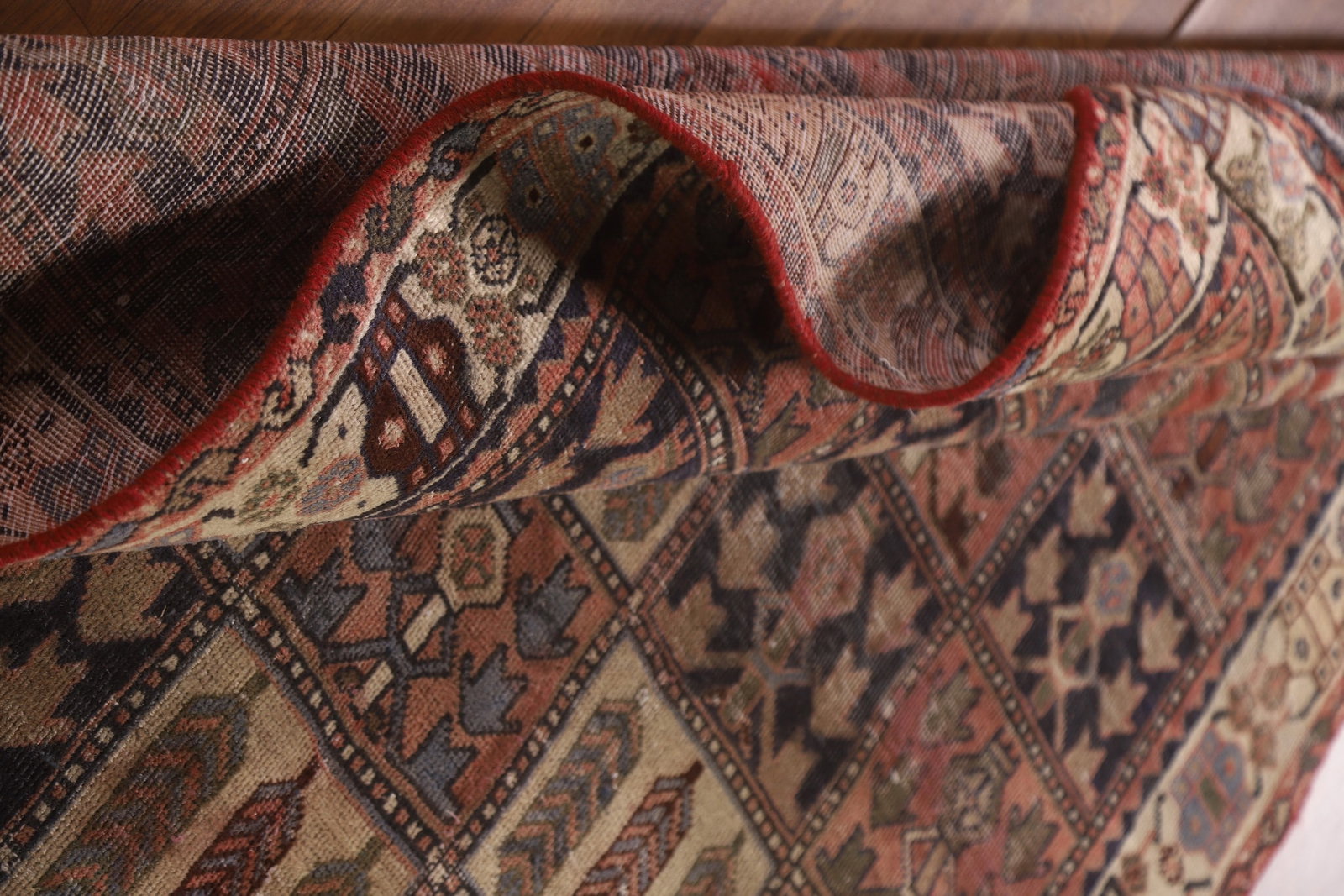 Garden Design Bakhtiari Persian Area Rug 5x9 - 18