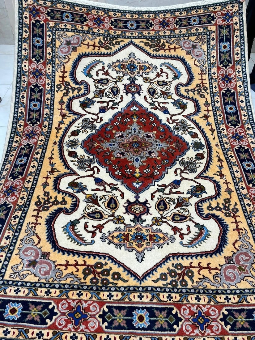 Hand Knotted Persian Tabriz Wool Ivory Oriental Area Rug 4'10" x 6'6" - 5