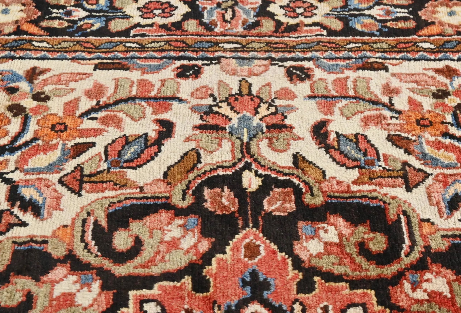 Cream Floral Tribal 5'0X8'5 Hamedan Persian Rug - 7