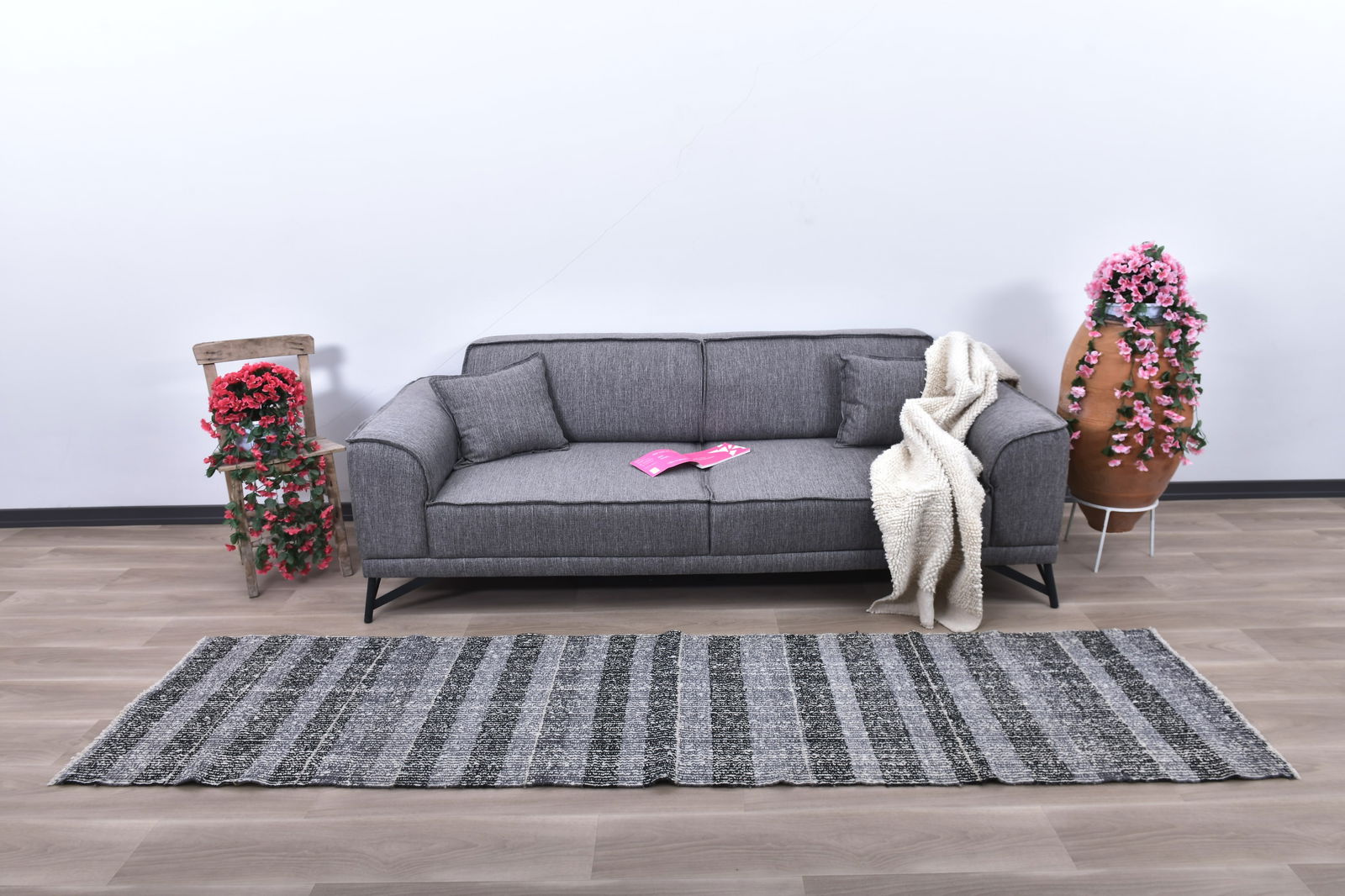 2'4'' x 9'8'' Turkish Handmade Kilim Rug - 241375: Title: 2'4'' x 9'8'' Turkish Handmade Kilim Rug - 241375Description:2'4'' x 9'8'' Turkish Handmade Kilim Rug - 241375Origin:TurkiyeDate/Period:1960-90Materials:Wool,CottonDimension:2'4''x9'8'' ft,