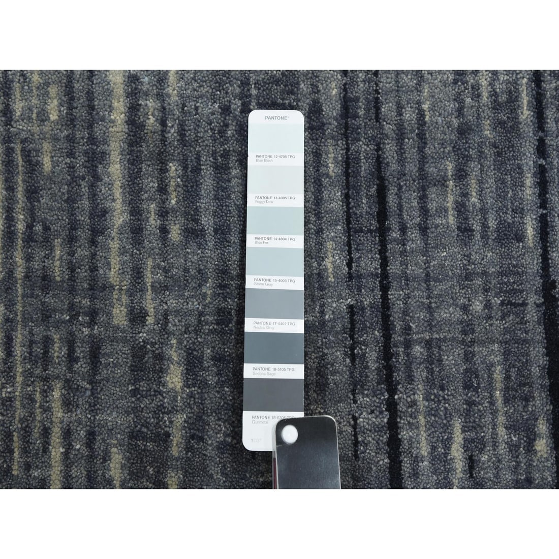 Gray and Black, Pure Wool, Hand Knotted Modern Ombre Design Rug - 8