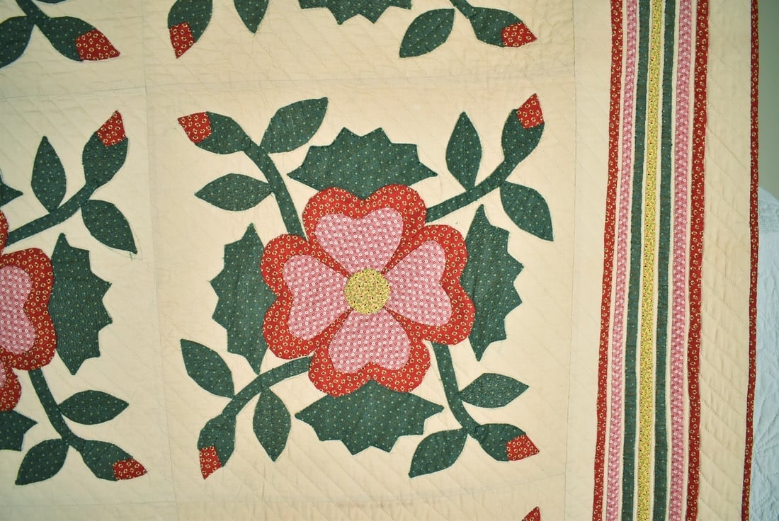 30's "Lancaster Rose" Applique Quilt - 3