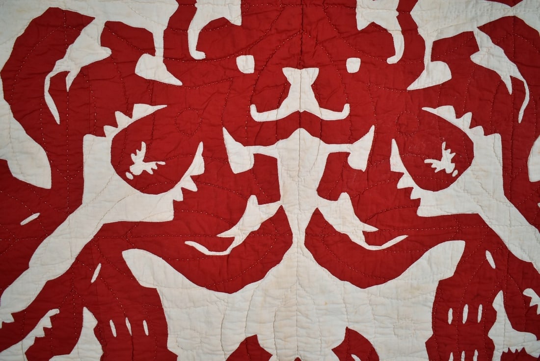 Rare 1890s Red & White Hawaiian Quilt - 6