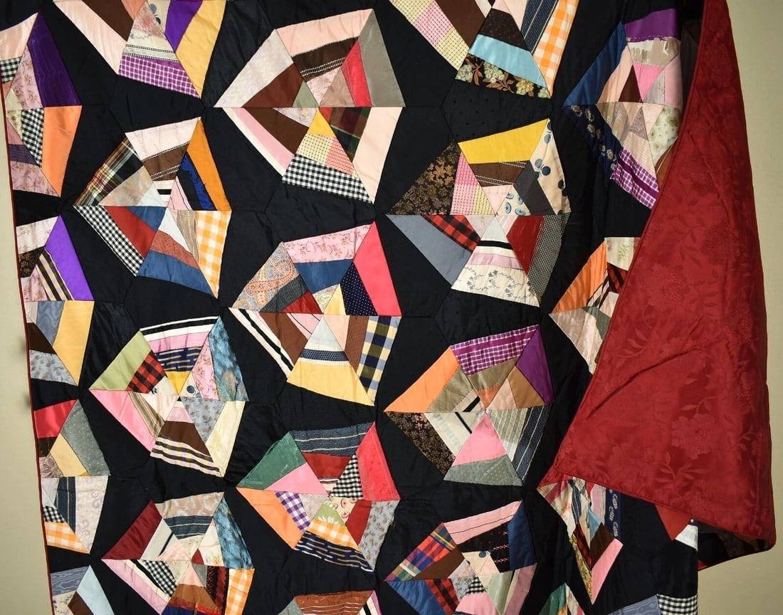 Graphic 20's Spider Web Quilt - 10