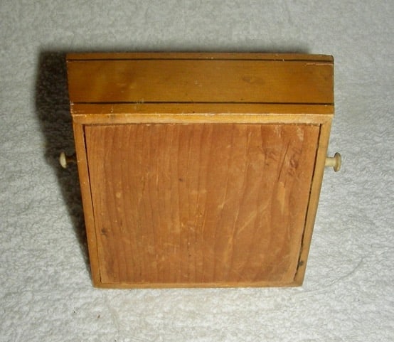 Small 19th C Trinket Box w/ Hand-Painted Lid - 2