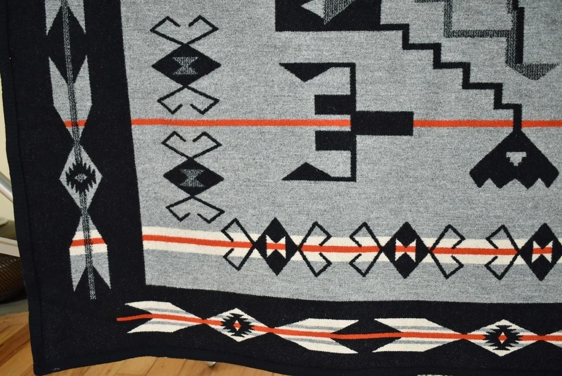 Vintage Pendleton Indian Blanket - 11