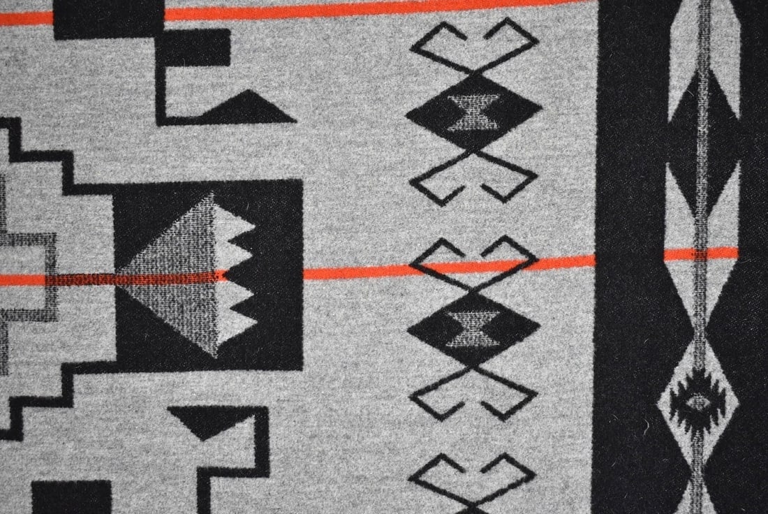 Vintage Pendleton Indian Blanket - 19