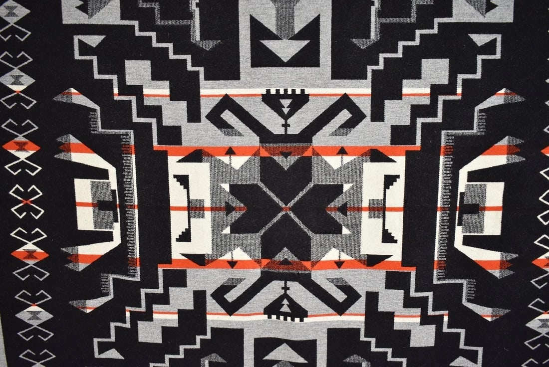 Vintage Pendleton Indian Blanket - 2