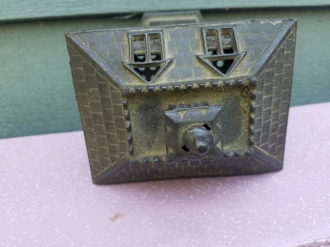 Figural state bank cast iron great original condition - 2