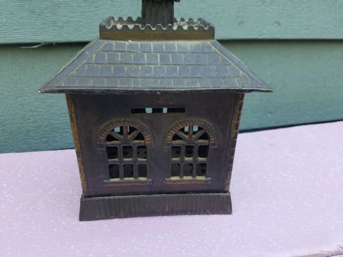 Figural state bank cast iron great original condition - 5