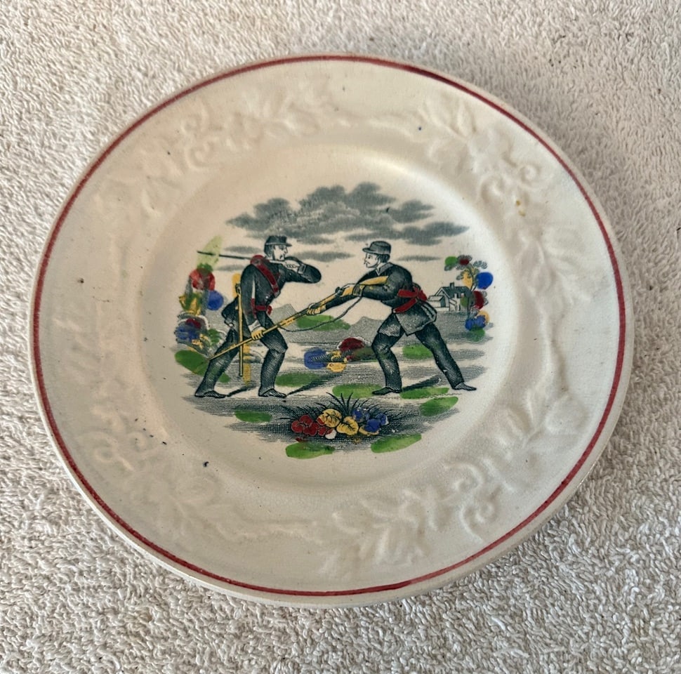 4 Staffordshire Civil War Kids’ Plates - 6