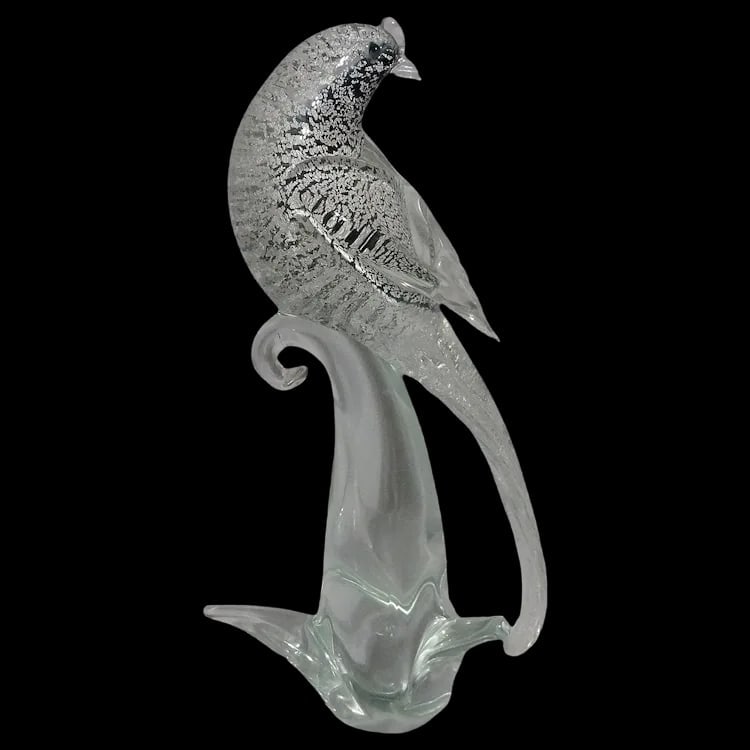 Murano Formia Fischer’s Whydah Glass Sculpture: Very rare 9-7/8” glass sculpture of Fischer’s Whydah birds. Designed by Maestro Francesco for Formia Glassworks, Murano. Features silver and clear opalescent glass. Mid-Century Modern
