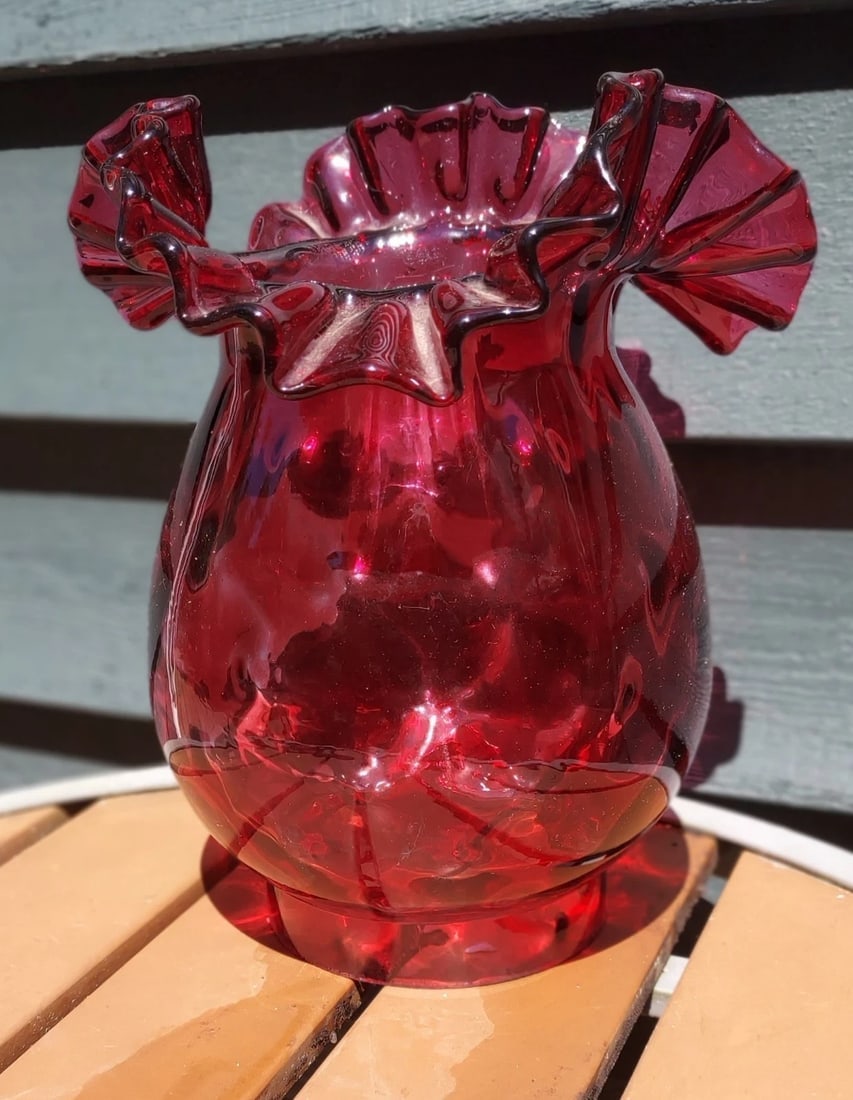 Rare Red Thumbprint oil gas lamp shade art fluted glass Fenton ?: Great looking piece in excellent condition. Has a rougher edge at contact point so guessing from 1950's. Older shades are uusally fire polished. Beautiful piece. No chips or cracks. 9 " tall. 4" in
