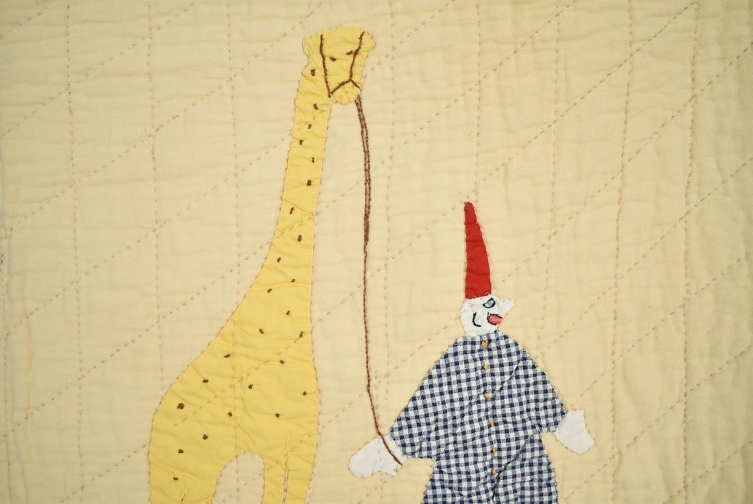 Folky Vintage Circus Crib Quilt, d. 1944 - 7